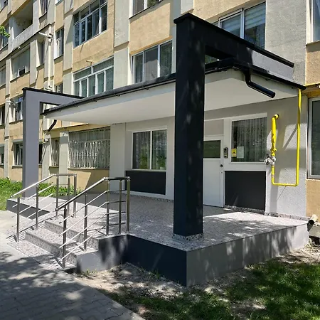 Central Park Studio Onesti Exterior photo