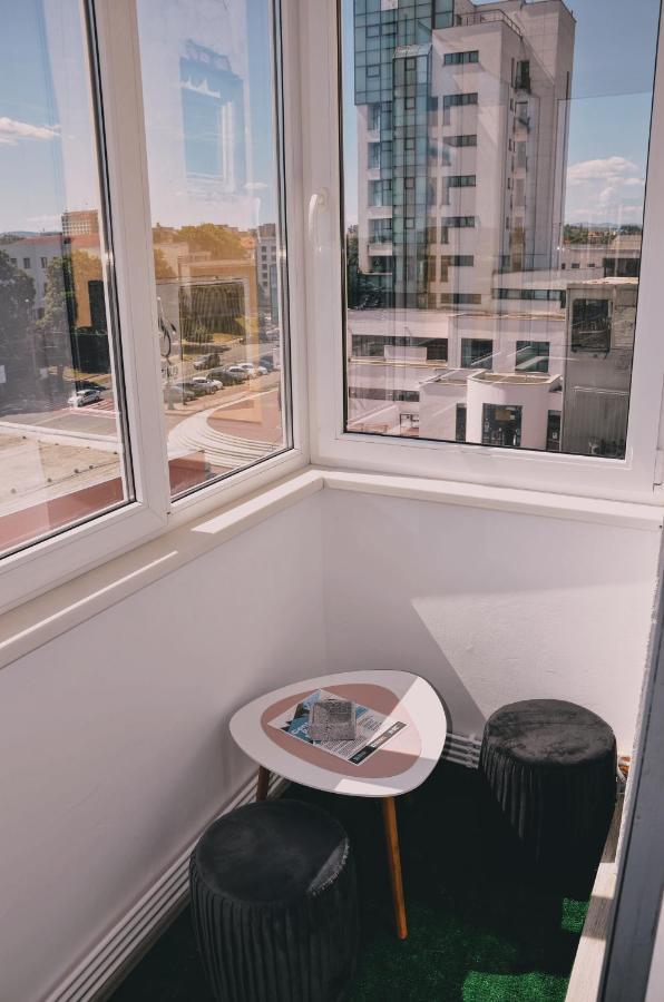 Park Apartment *